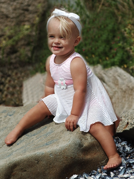 LULU bathing suit rocks LULU bathing suit rocks